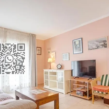 Mar Sea Side Apartment *